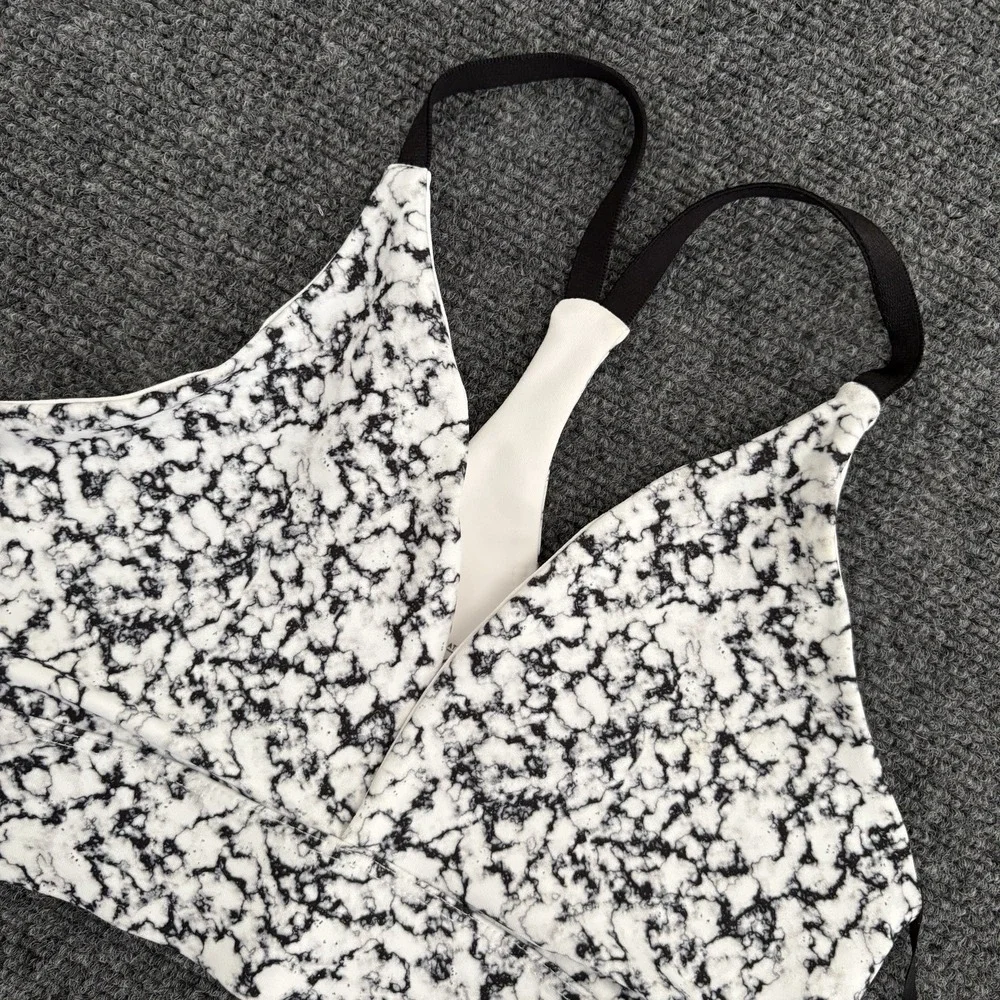 Women's Gray White Marble Print Define Your Inspiration Sports Bra Top Size S‎
